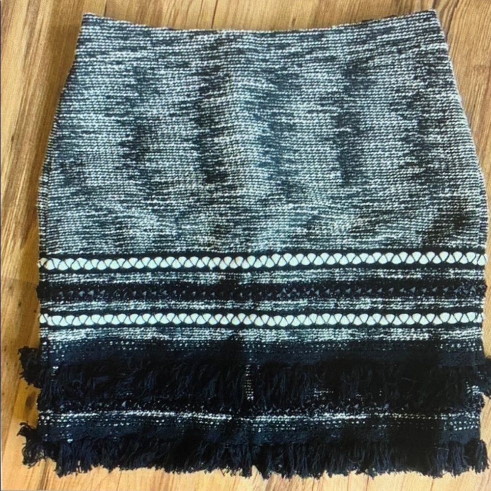 Chic Black and White Textured Skirt